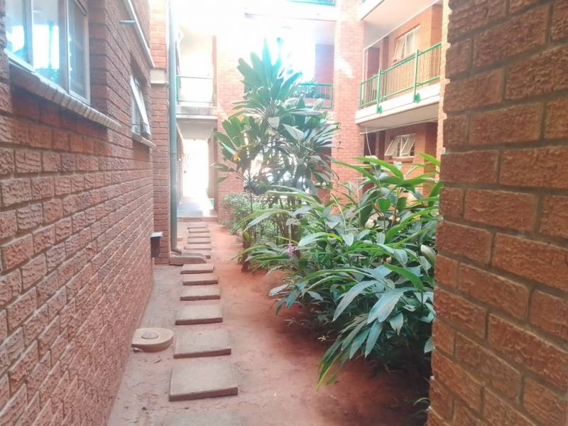 SPENCER COOK FLAT TO LET