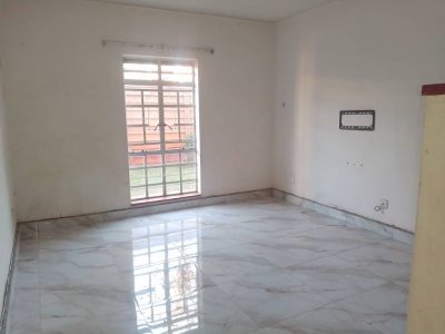 SPENCER COOK FLAT TO LET