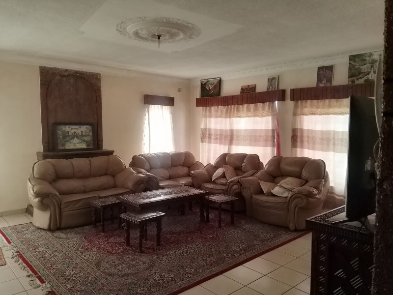ZIMRE PARK HOUSE TO LET