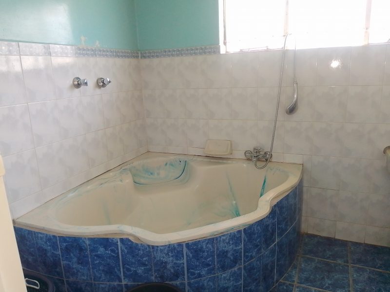 ZIMRE PARK HOUSE TO LET
