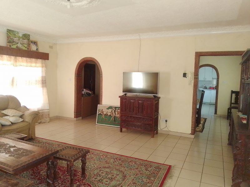 ZIMRE PARK HOUSE TO LET