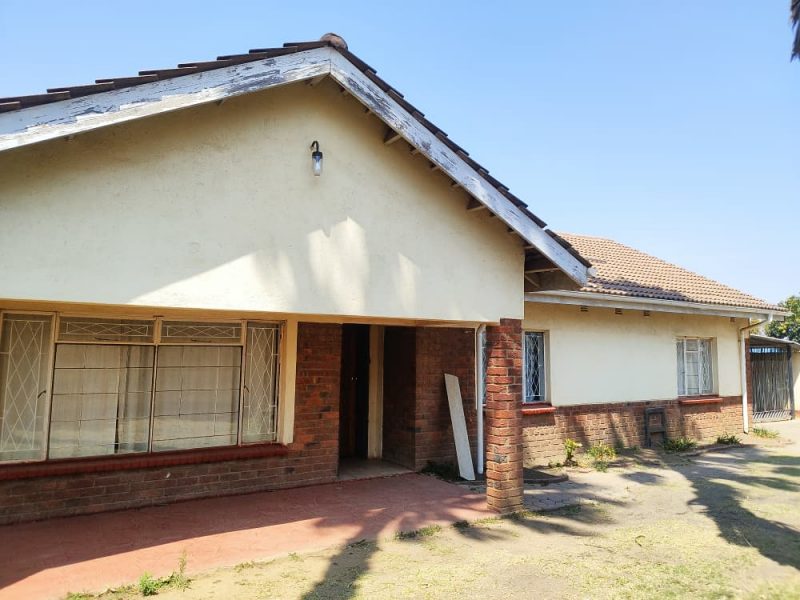 RUWA HOUSE TO LET
